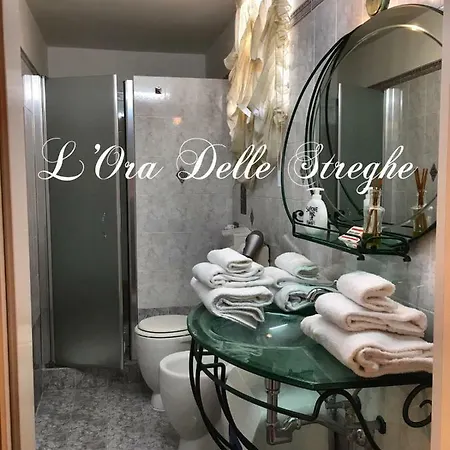 Oda ve Kahvaltı L'ora Delle Streghe Centralissimo Livorno