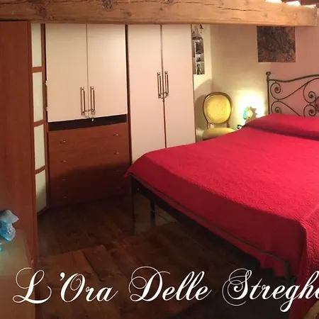 L'ora Delle Streghe Centralissimo Oda ve Kahvaltı Livorno